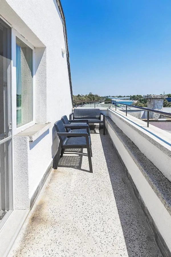 Fancy 1Bd Penthouse With Terrace Near The Centre By Flat Mаnager Daire Filibe 0*,  Bulgaristan